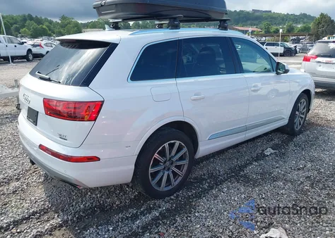 2018 Audi Q7 3.0T Premium из США, поврежденный, VIN WA1VAAF72JD047581